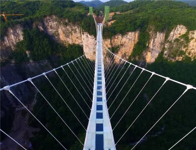 张家界大峡谷玻璃桥 张家界大峡谷玻璃桥