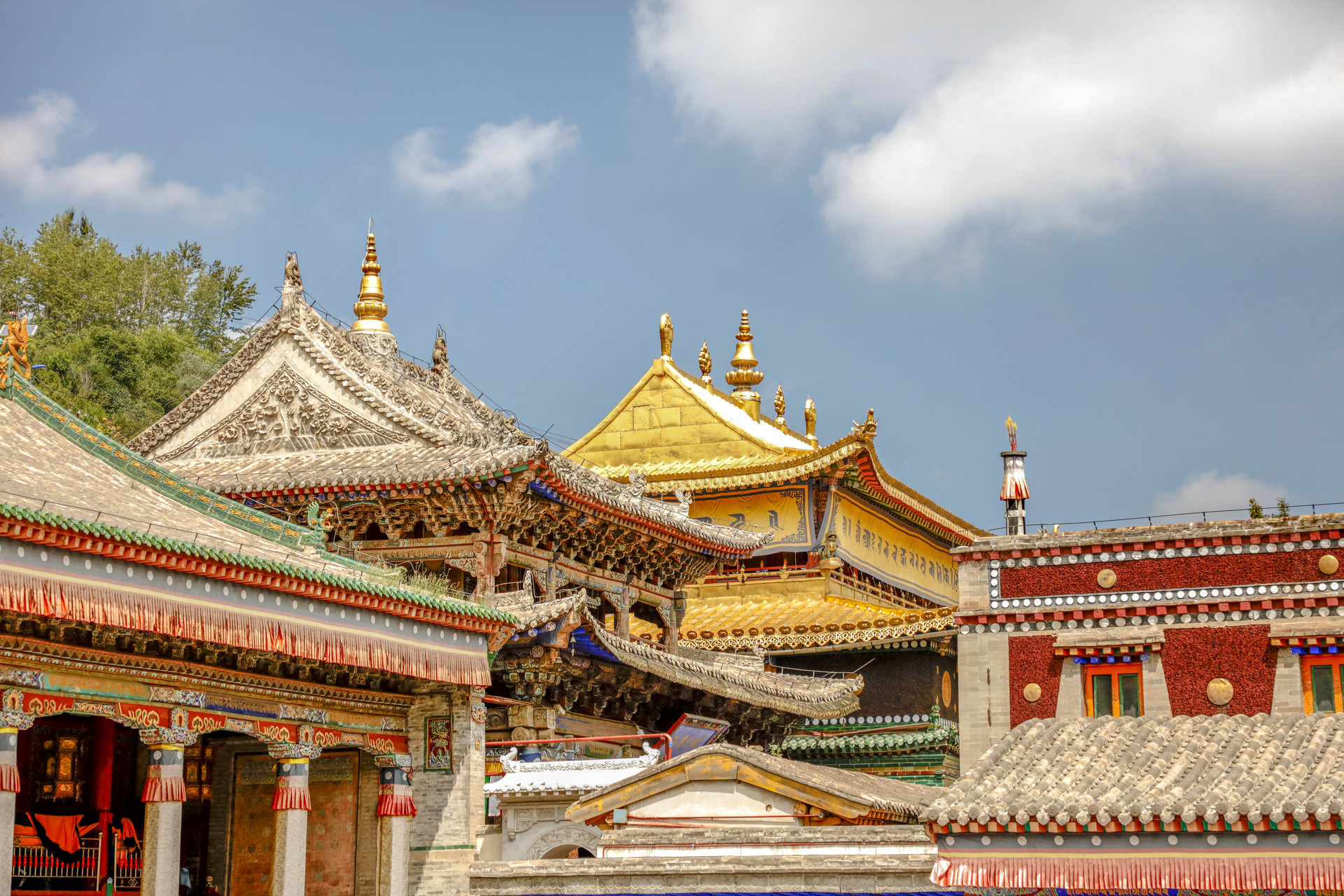 塔尔寺封面图