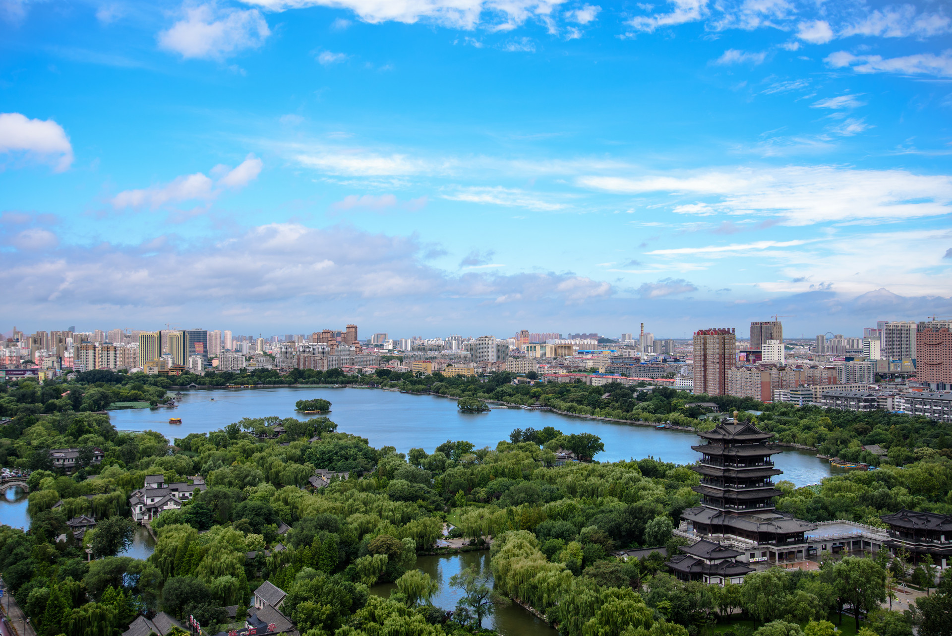大明湖封面图
