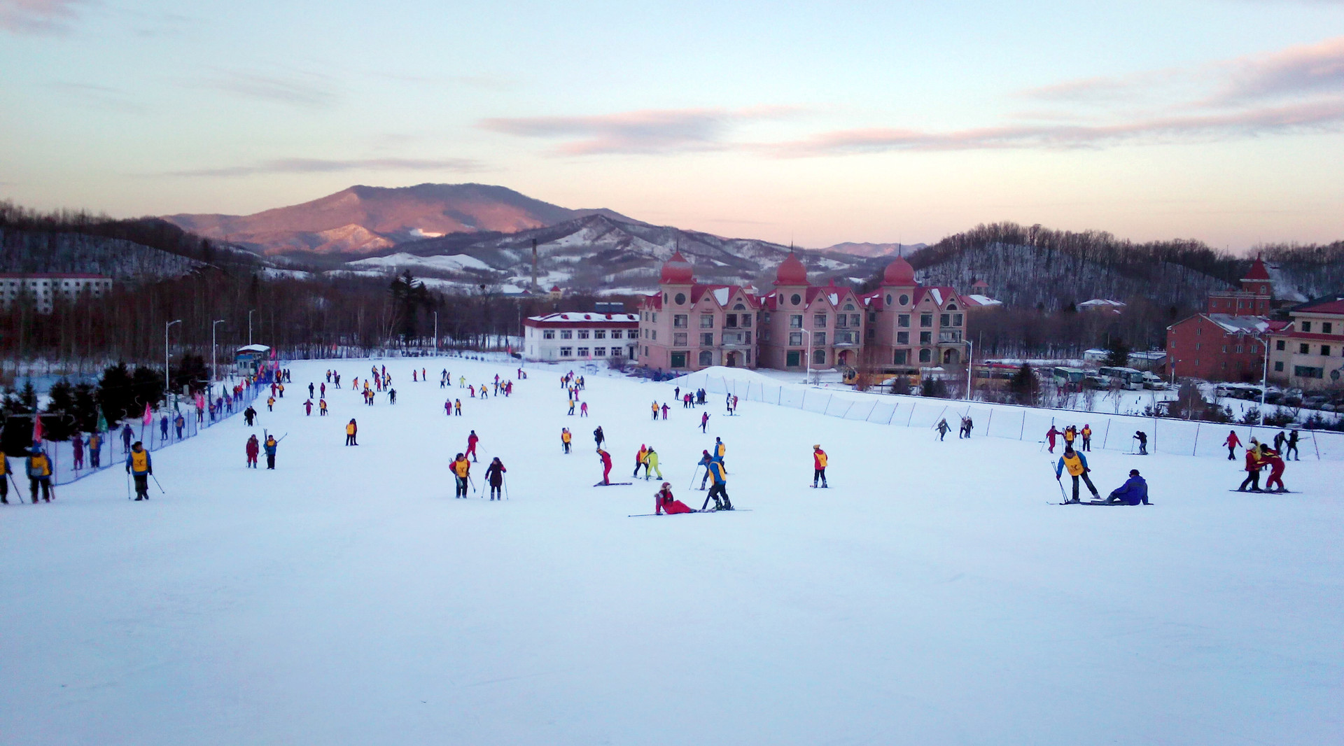 亚布力滑雪场旅游度假区封面图