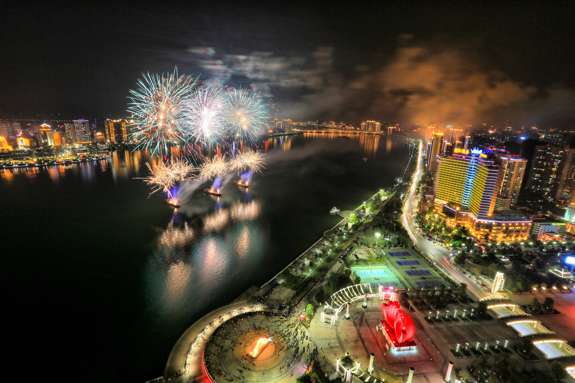 清远夜景封面图