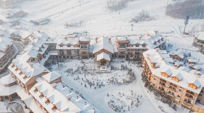 景点：万达国际滑雪场