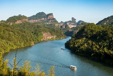 景点：丹霞山风光