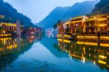 凤凰古城沱江夜景